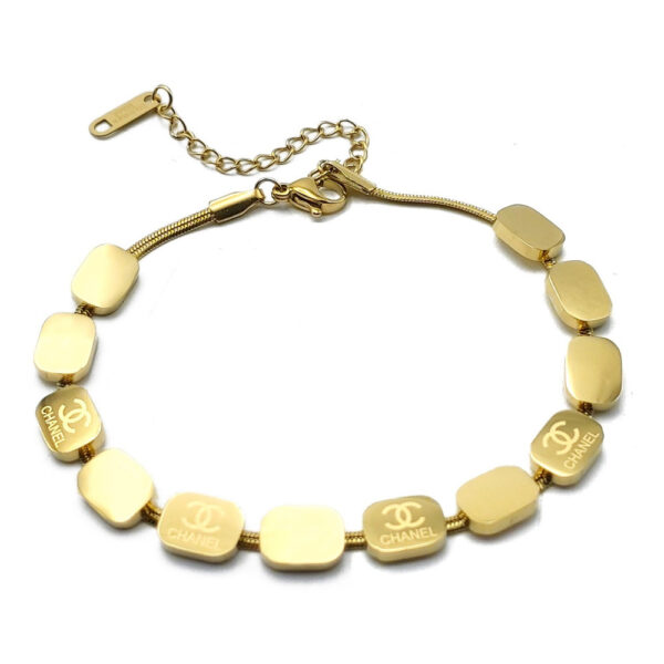 Chanel-inspired gold bracelet with square suspensions